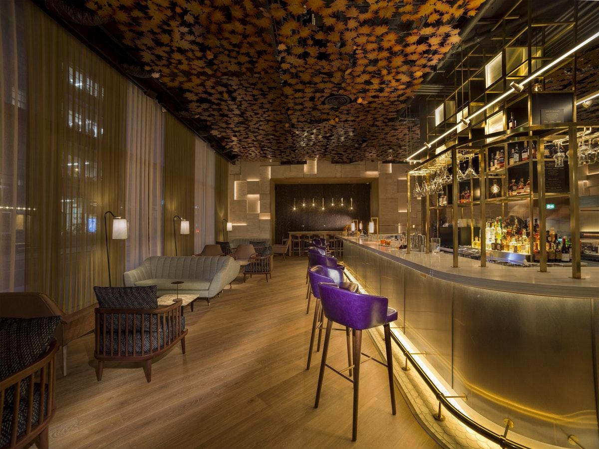 Middle Eight - Covent Garden - Preferred Hotels And Resorts Лондон Екстериор снимка The bar at the 100 Queen's Gate