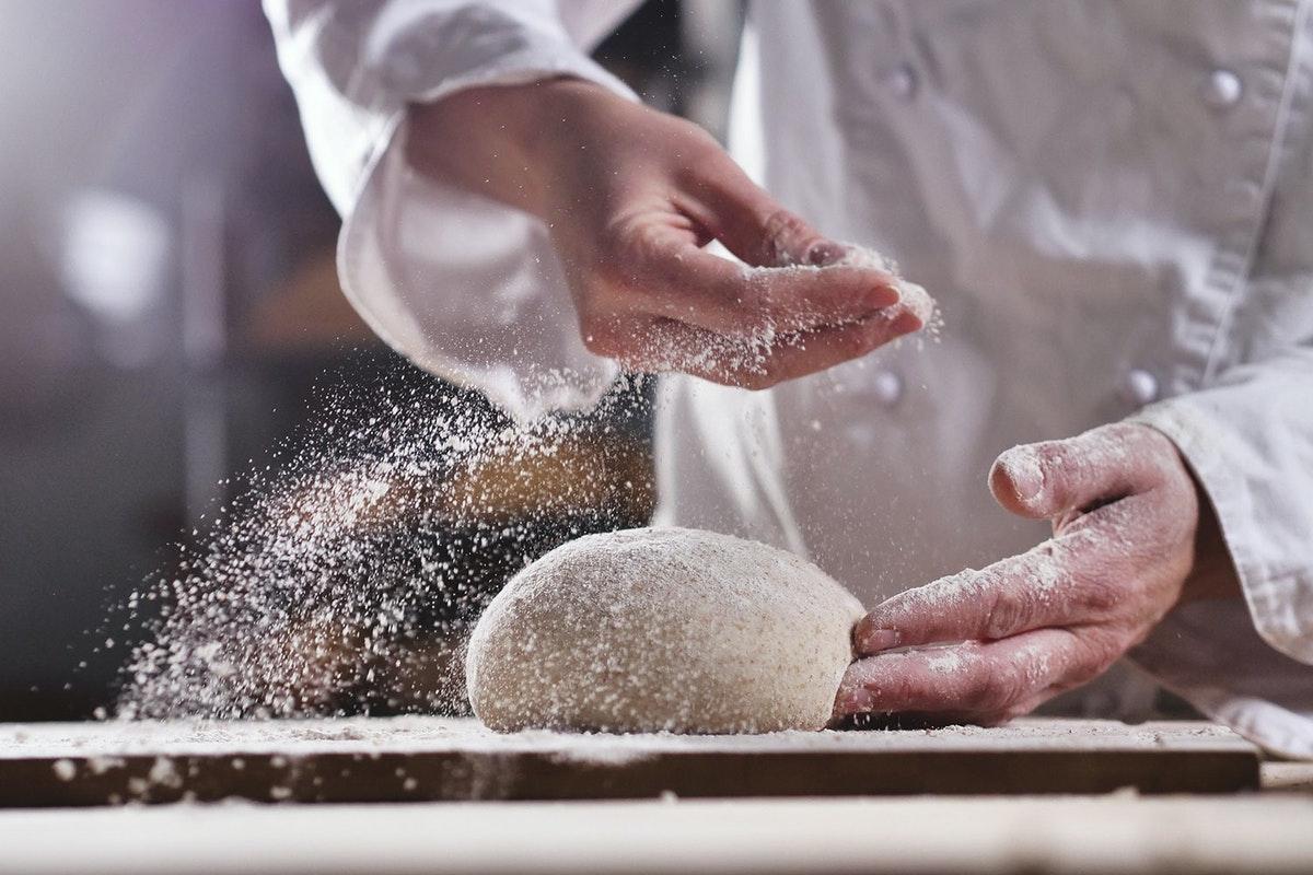 Middle Eight - Covent Garden - Preferred Hotels And Resorts Лондон Екстериор снимка Baker dusting a ball of bread dough with flour